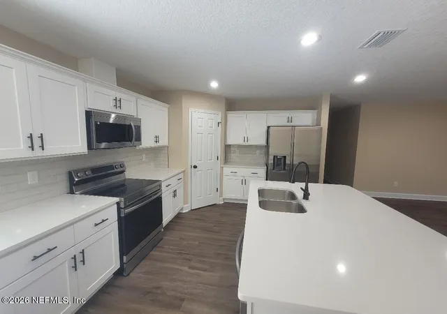 Photo 3 of Single family home for sale at 7617 Saguaro St, Keystone Heights, FL 32656 | MLS# 2146788 | Listing updated on 2026-09-30