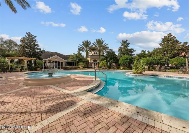 Homes for sale in Jacksonville, FL | 10075 N Gate Parkway, Jacksonville, FL 32246 | Houzeo