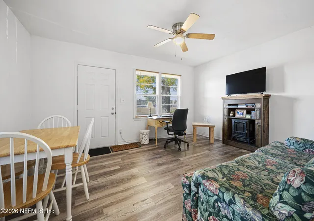 4th image of 1405 Melson Ave, Jacksonville, FL 32254 | MLS# 2146918