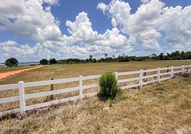 2nd image of 1360 Fort Meade Rd, Frostproof, FL 33843 | MLS# 2146976