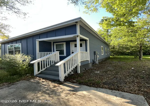 2nd image of 2017 Talladega Rd, Jacksonville, FL 32209 | MLS# 2147924