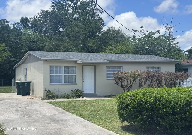 Photo 2 of Single family home for sale at 3554 Brockway Rd, Jacksonville Beach, FL 32250 | MLS# 2147272 | Listing updated on 2026-05-27