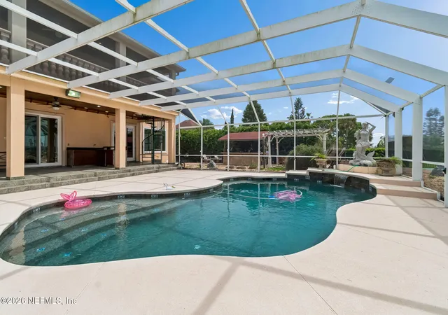 Photo 2 of Mansion for sale at 4728 University Blvd N, Jacksonville, FL 32277 | MLS# 2147556 | Listing updated on 2026-09-08