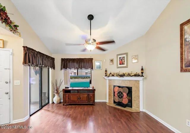 3rd image of 3801 Crown Point Rd #1273, Jacksonville, FL 32257 | MLS# 2152095