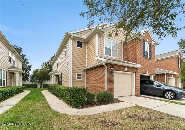 Photo 2 of Townhouse for sale at 4134 Crownwood Dr, Jacksonville, FL 32216 | MLS# 2147244 | Listing updated on 2026-09-17