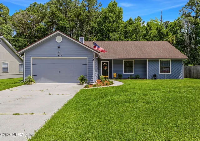 Homes for sale in Orange Park, FL | 1335 Bee St N, Orange Park, FL 32065 | MLS# 2147373