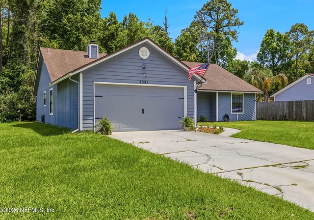Homes for sale in Orange Park, FL | 1335 Bee St N, Orange Park, FL 32065 | MLS# 2147373