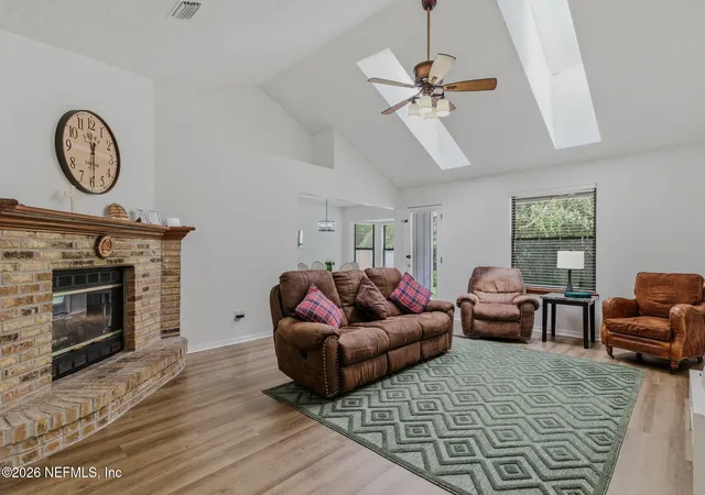 Homes for sale in Orange Park, FL | 1335 Bee St N, Orange Park, FL 32065 | MLS# 2147373