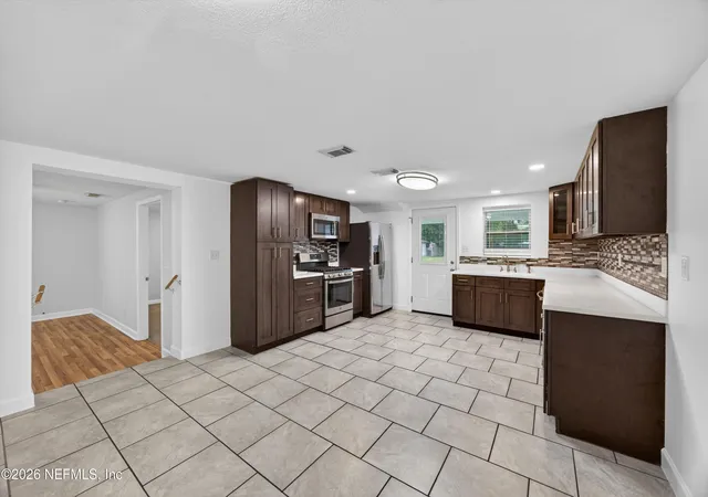 Photo 4 of Single family home for sale at 1619 Hammond Blvd, Jacksonville, FL 32221 | MLS# 2147340 | Listing updated on 2026-09-13