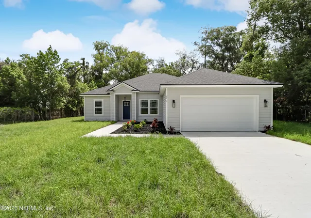 Homes for sale in Macclenny, FL | 223 S 7th St, Macclenny, FL 32063 | MLS# 2147561