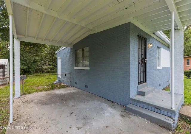 Photo 2 of Single family home for sale at 5601 Pansy Ln, Jacksonville, FL 32209 | MLS# 2147754 | Listing updated on 2026-09-07