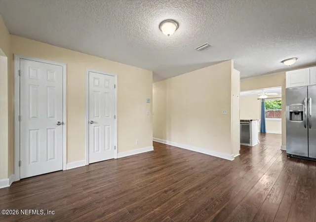 4th image of 2425 Tulsa Rd N, Jacksonville, FL 32218 | MLS# 2147850