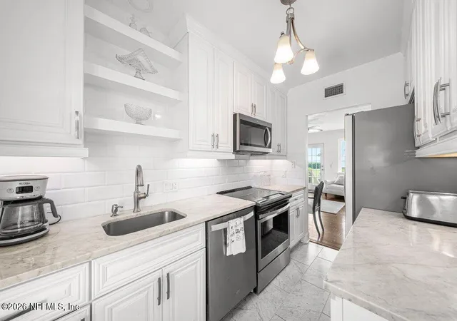 Photo 2 of Condo for sale at 823 Lasalle St #821/823, Jacksonville, FL 32207 | MLS# 2147789 | Listing updated on 2026-09-13