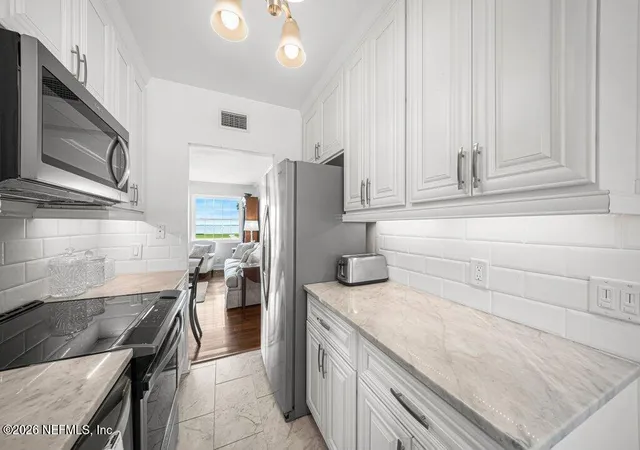 Photo 3 of Condo for sale at 823 Lasalle St #821/823, Jacksonville, FL 32207 | MLS# 2147789 | Listing updated on 2026-09-13