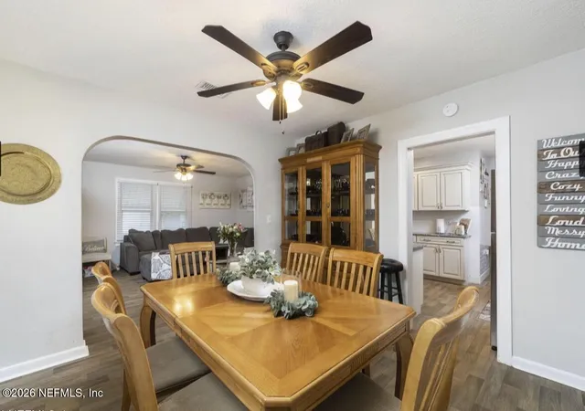 4th image of 325 Chestnut Dr, Jacksonville, FL 32208 | MLS# 2147969