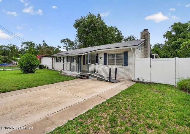 Homes for sale in Green Cove Springs, FL | 1208 1208 Melrose Ave, Green Cove Springs, FL 32043 | MLS# 2148059