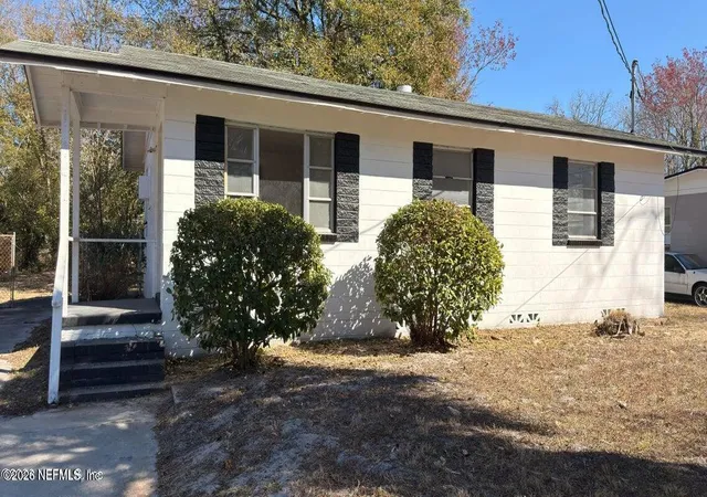 1st image of 5627 Belafonte Dr, Jacksonville, FL 32209 | MLS# 2147960