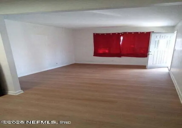 5th image of 5627 Belafonte Dr, Jacksonville, FL 32209 | MLS# 2147960