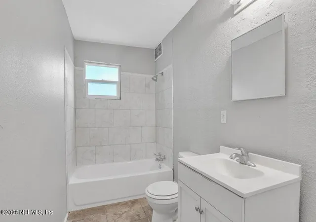 Photo 3 of Single family home for sale at 1018 Frazier St, Jacksonville, FL 32209 | MLS# 2147998 | Listing updated on 2026-07-27