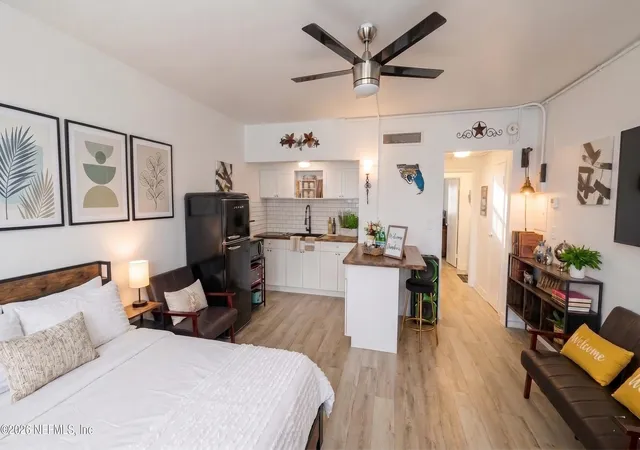 3rd image of 311 W Ashley St #701 A&B, Jacksonville, FL 32202 | MLS# 2149099