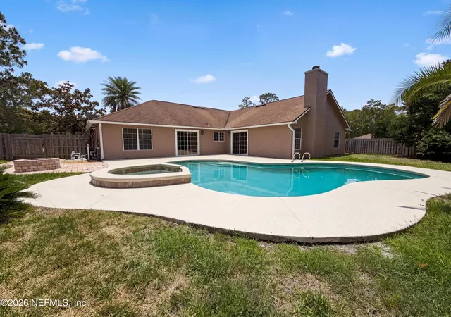 Homes for sale in St. Johns, FL | 1154 Linwood Loop, St. Johns, FL 32259 | MLS# 2148128
