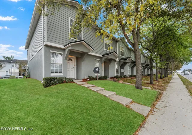 3rd image of 8446 Mcgirts Village Ln, Jacksonville, FL 32210 | MLS# 2148074
