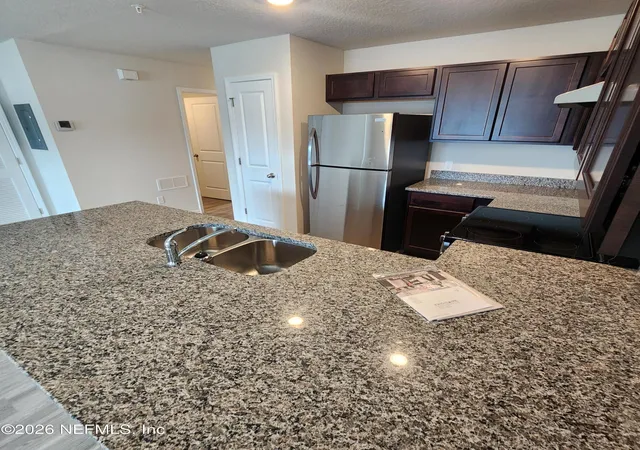 5th image of 6528 Sweetbay Ln, Jacksonville, FL 32244 | MLS# 2148154