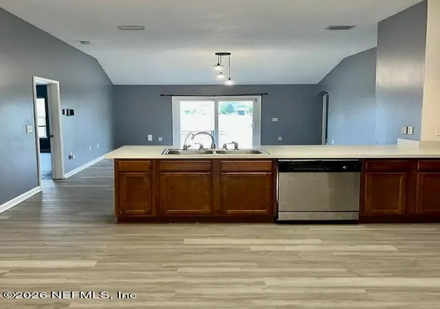 Photo 4 of Single family home for sale at 2062 Patriot Walk Dr, Jacksonville, FL 32221 | MLS# 2149970 | Listing updated on 2026-08-27