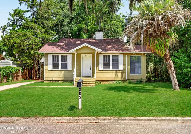 Photo 1 of Sale Pending at 385 Duray Ct, Jacksonville, FL 32208 | MLS# 2148344 | Listing updated on 2026-08-11