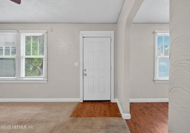 Photo 3 of Sale Pending at 385 Duray Ct, Jacksonville, FL 32208 | MLS# 2148344 | Listing updated on 2026-08-11