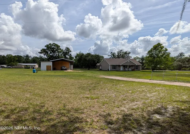 Photo 1 of Single family home for sale at 204 Comer Rd, Palatka, FL 32177 | MLS# 2148373 | Listing updated on 2026-06-15
