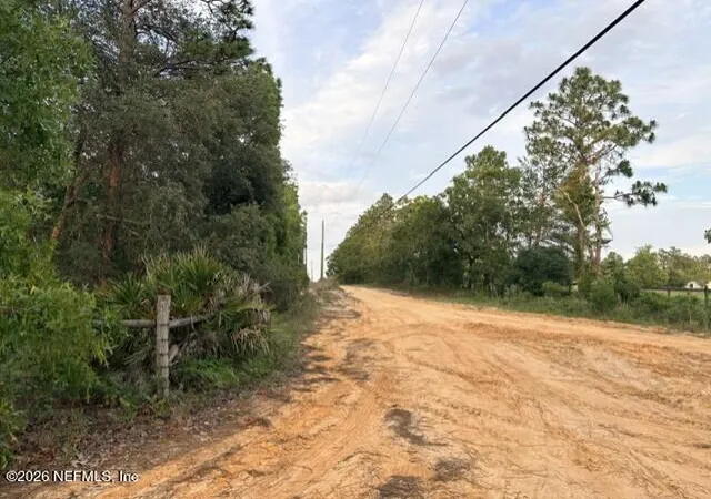 33rd image of 5830 Lady Bug Ln, Melrose, FL 32666 | MLS# 2148598