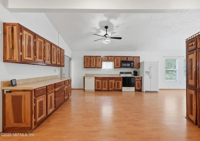5th image of 246 Azalea Ave, Interlachen, FL 32148 | MLS# 2149851