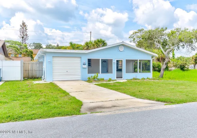 Photo 1 of Sale Pending at 129 Holland Rd, Ormond Beach, FL 32176 | MLS# 2148471 | Listing updated on 2026-06-15