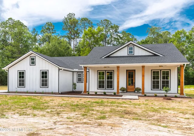 Homes for sale in Glen Saint Mary, FL | 8021 Yellow Pine Cir, Glen Saint Mary, FL 32040 | MLS# 2148535