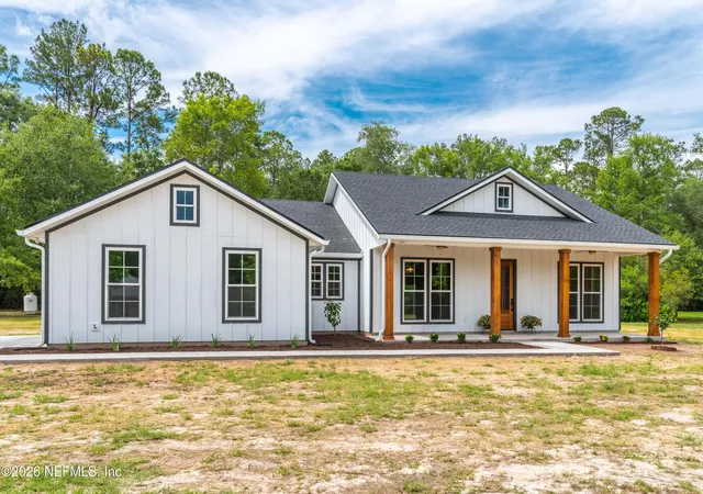 Homes for sale in Glen Saint Mary, FL | 8021 Yellow Pine Cir, Glen Saint Mary, FL 32040 | MLS# 2148535