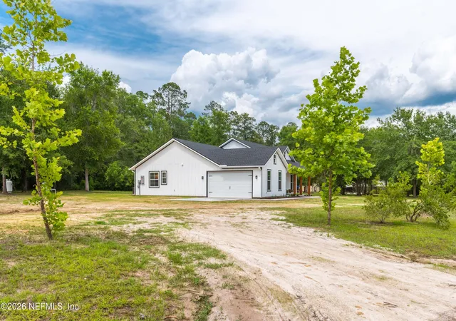 Homes for sale in Glen Saint Mary, FL | 8021 Yellow Pine Cir, Glen Saint Mary, FL 32040 | MLS# 2148535