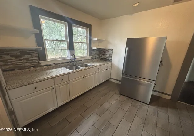 Photo 3 of Sale Pending at 1239 Mcconihe St, Jacksonville, FL 32209 | MLS# 2150083 | Listing updated on 2026-07-27