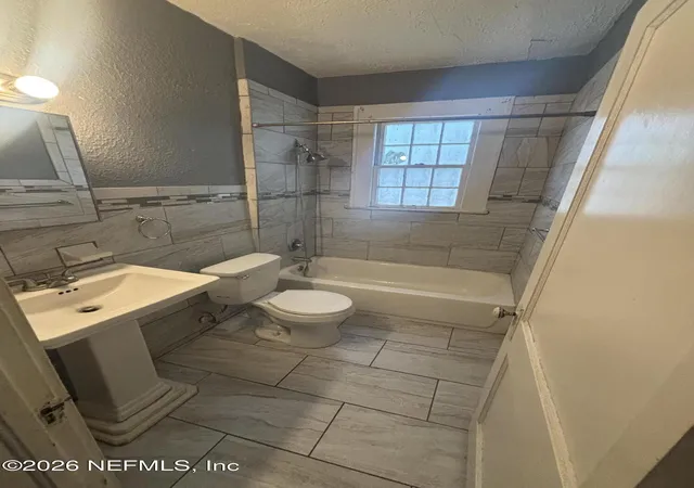 Photo 4 of Sale Pending at 1239 Mcconihe St, Jacksonville, FL 32209 | MLS# 2150083 | Listing updated on 2026-07-27