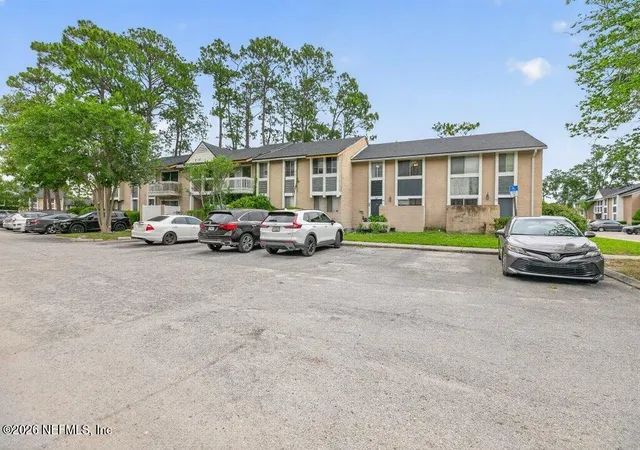 2nd image of 8880 Old Kings Rd S, Jacksonville, FL 32257