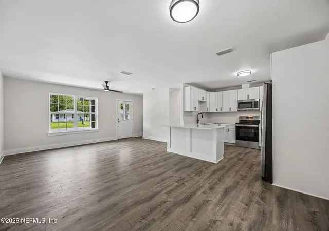 Homes for sale in Fernandina Beach, FL | 552 Sunset Rd, Fernandina Beach, FL 32034 | MLS# 2148898