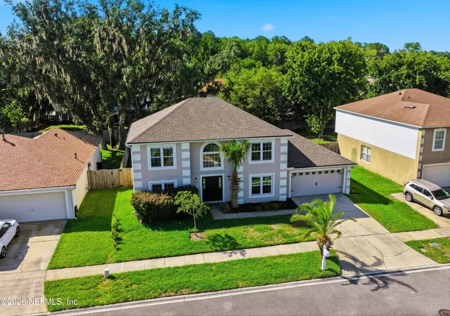 Photo 3 of Sale Pending at 3323 Hickory Leaf Ct, Jacksonville, FL 32226 | MLS# 2148802 | Listing updated on 2026-09-10
