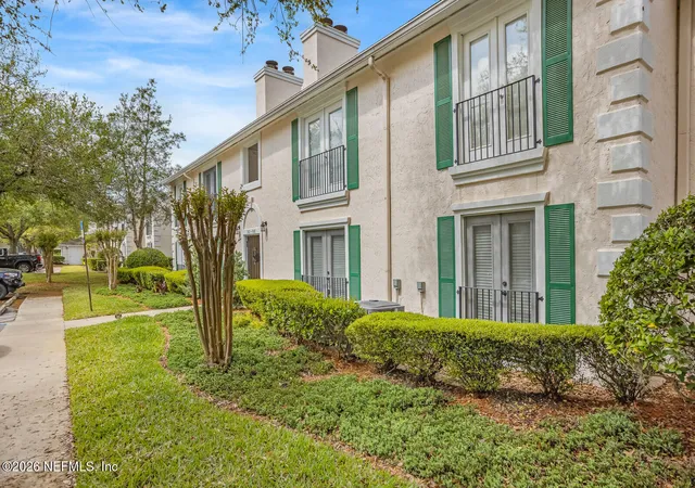 Photo 3 of Condo for sale at 13715 Richmond Park Dr #903, Jacksonville, FL 32224 | MLS# 2149254 | Listing updated on 2026-09-06