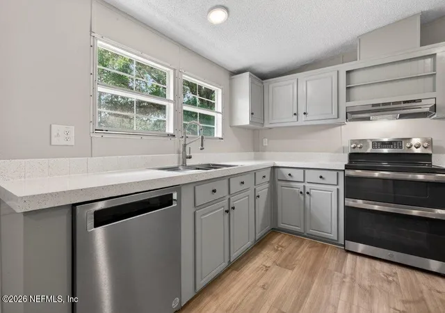 Photo 3 of Manufactured Home at 1631 Westwood Ct, Jacksonville, FL 32234 | MLS# 2149012 | | Sold on 2026-09-16