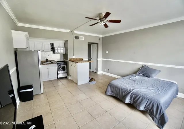 3rd image of 311 W Ashley St #812, Jacksonville, FL 32202 | MLS# 2148909