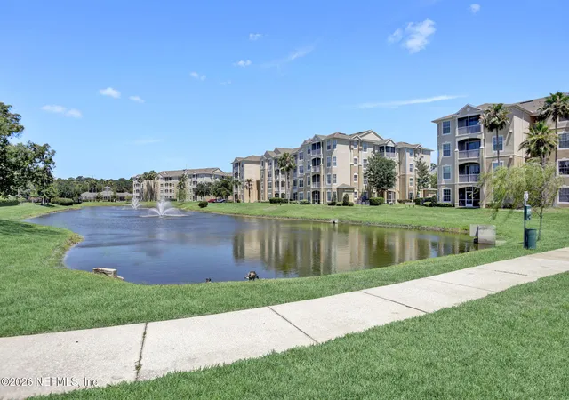Photo 4 of Condo for sale at 7801 Point Meadows Dr #7308, Jacksonville, FL 32256 | MLS# 2148888 | Listing updated on 2026-09-17