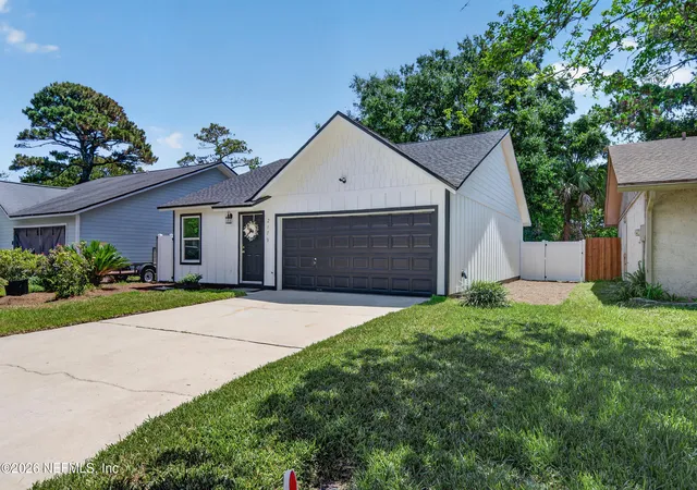 Photo 1 of Single family home for sale at 2179 Fairway Villas Ln S, Atlantic Beach, FL 32233 | MLS# 2149522 | Listing updated on 2026-10-04