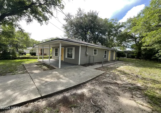 Photo 2 of Sale Pending at 1813 W 5th Street, Jacksonville, FL 32209 | MLS# 2148834 | Listing updated on 2026-07-21