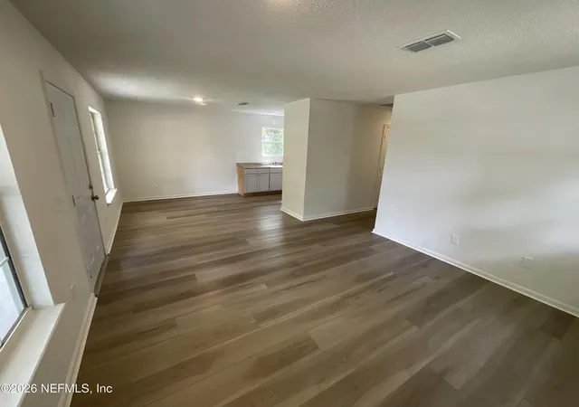 Photo 4 of Sale Pending at 1813 W 5th Street, Jacksonville, FL 32209 | MLS# 2148834 | Listing updated on 2026-07-21
