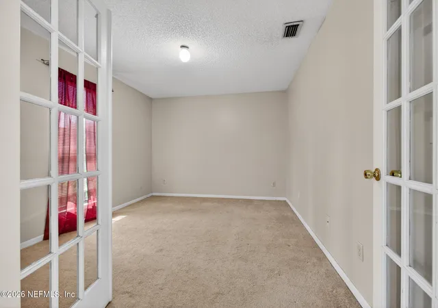 Photo 4 of Sale Pending at 9733 N Peabody Dr, Jacksonville, FL 32221 | MLS# 2149157 | Listing updated on 2026-08-21